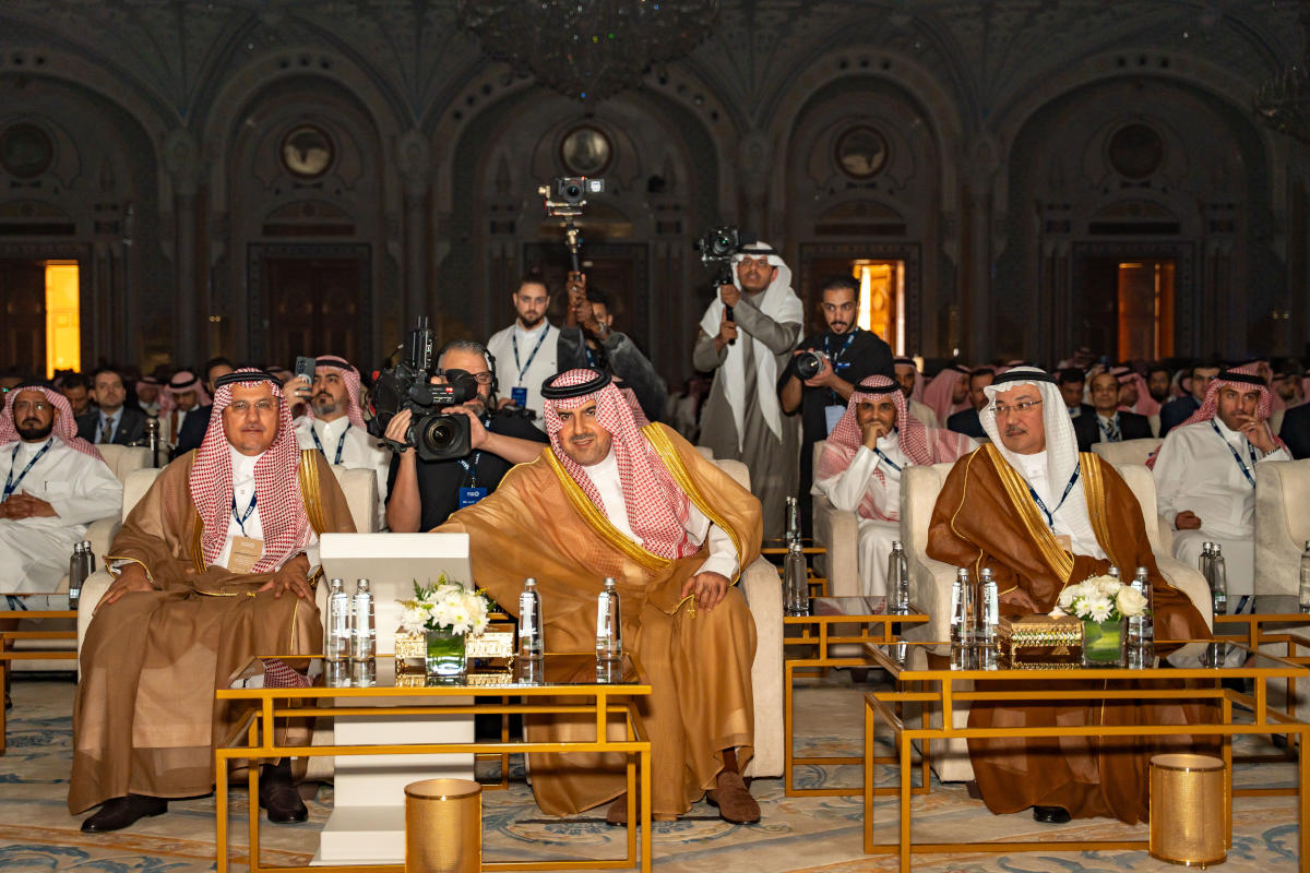 العنقري يدشّن الهوية البصرية للهيئة السعودية للمراجعين الداخليين